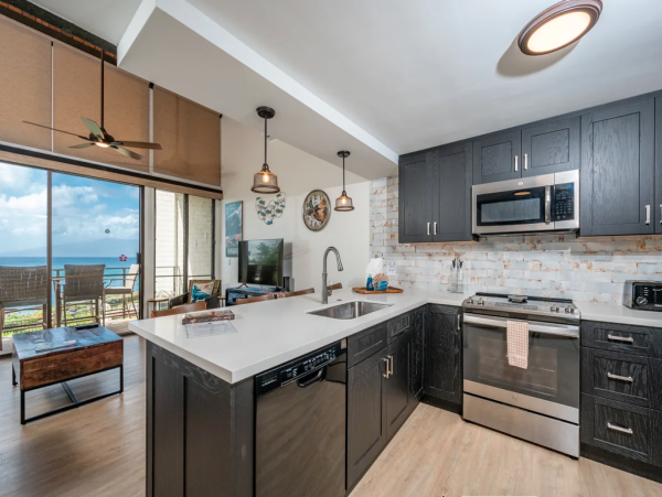 Luxury Maui Retreat in Kahana - Perfect for Large Groups